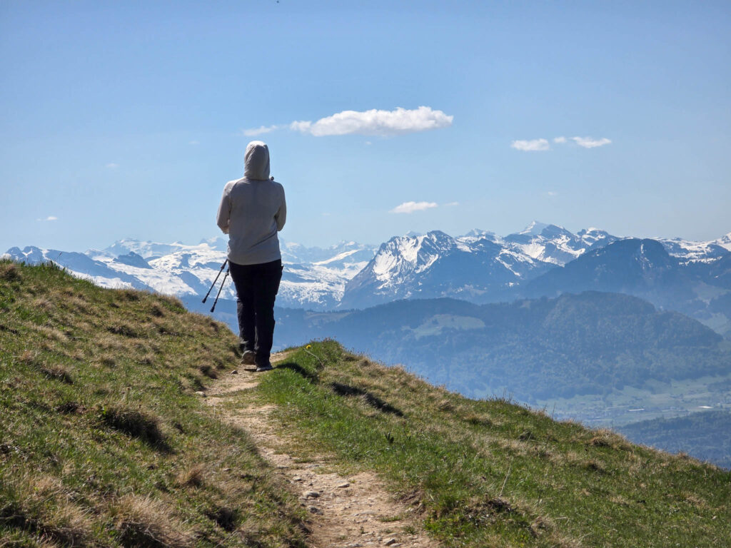 69 E3 verlängert Hulftegg – Betzikon SG Züri Oberland Höhenweg